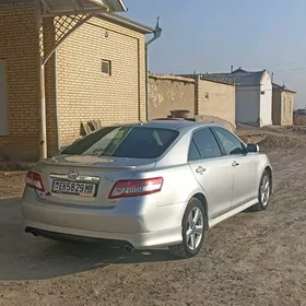 Toyota Camry 2010