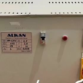 Стабилизатор напряжения