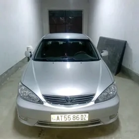 Toyota Camry 2004