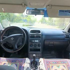Opel Astra 2003