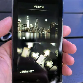 Vertu constellation V