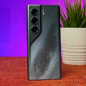 Tecno. Comon 40pro 16/256