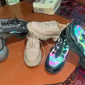 кроссовки женские