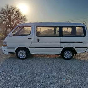 Toyota Hiace 1990