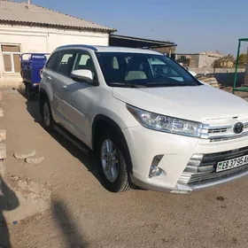 Toyota Highlander 2019