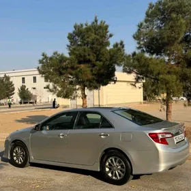 Toyota Camry 2013