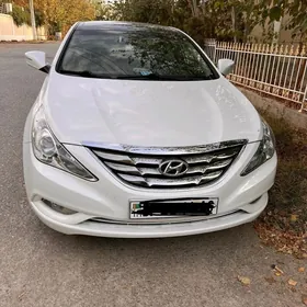 Hyundai Sonata 2012