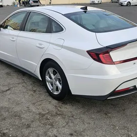 Hyundai Sonata 2021
