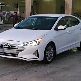 Hyundai Elantra 2020