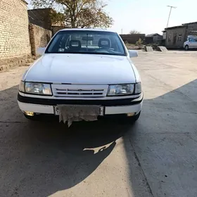 Opel Vectra 1990