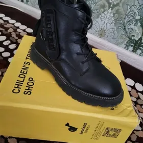 туфли и ботинки