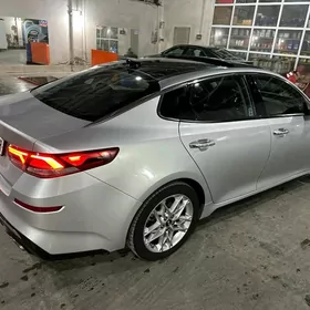 Kia Optima 2020