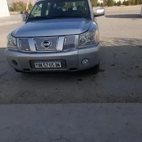 Nissan Armada 2004