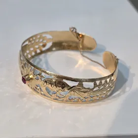 Gyzyl bilezik Yerevan gadym