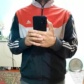 sportiwka XL  arassa geýlen