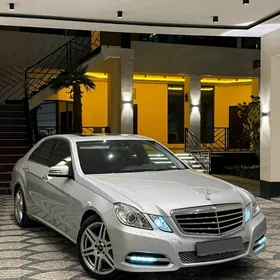 Mercedes-Benz E350 2011