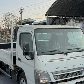 Mitsubishi Canter 2025
