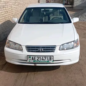 Toyota Camry 1999