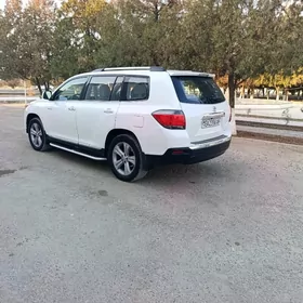 Toyota Highlander 2011