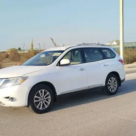 Nissan Pathfinder 2014