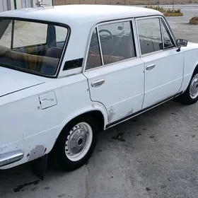 Lada 2104 1980