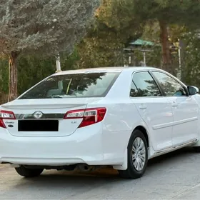 Toyota Camry 2013
