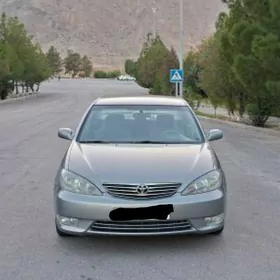 Toyota Camry 2005