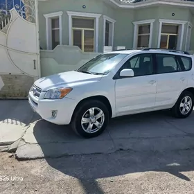 Toyota RAV4 2011