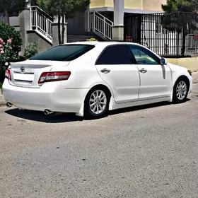 Иш гозлейан. Ищу работу.