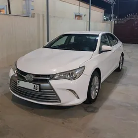 Toyota Camry 2017