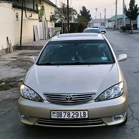 Toyota Camry 2005
