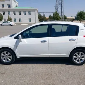 Nissan Versa 2009