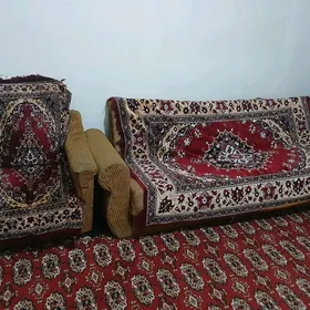 диван и два кресла