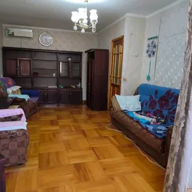 10 mkr gostinka 2 etaz