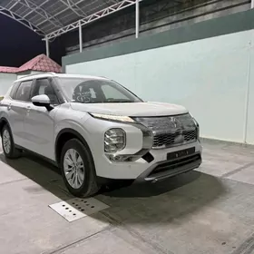 Mitsubishi Outlander 2025