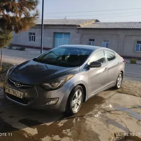 Hyundai Elantra 2011