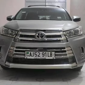 Toyota Highlander 2018