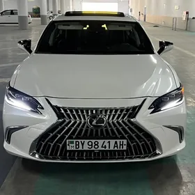 Lexus ES 350 2021