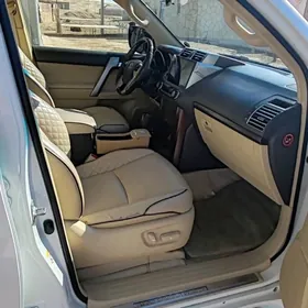 Toyota Land Cruiser Prado 2016