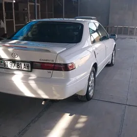 Toyota Camry 1999