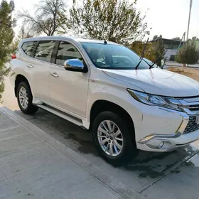 Mitsubishi Montero Sport 2019