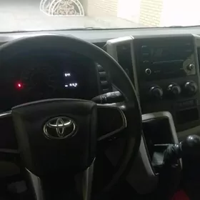 Toyota Hiace 2020