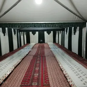 Satlyk Gummez palatga