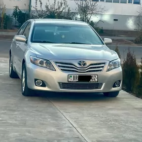 Toyota Camry 2010
