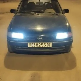 Opel Astra 1992