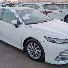 Toyota Camry 2023