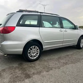Toyota Sienna 2009