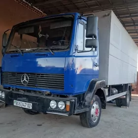 Mercedes-Benz ACTROS 3331 1989