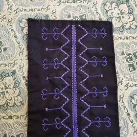 Biser düzülen ýaka