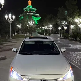 Hyundai Elantra 2019